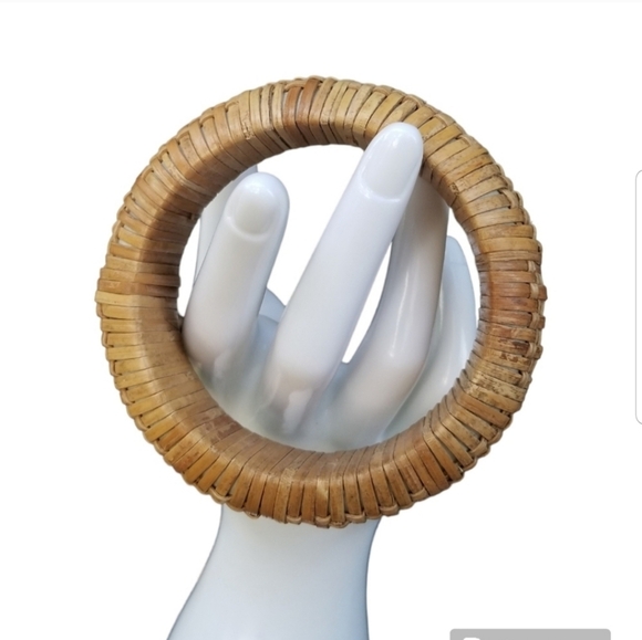 VINTAGE BOHO RATTAN WEAVED CHUNKY BANGLE BRACELET - Picture 6 of 6